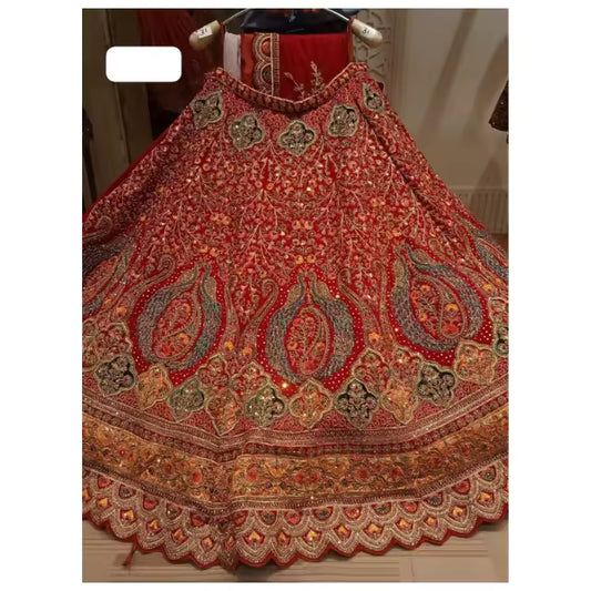 Graceful Heavy Embroidered Georgette Gown for Women Perfect for Traditional Celebrations Receptions and Party Occasions